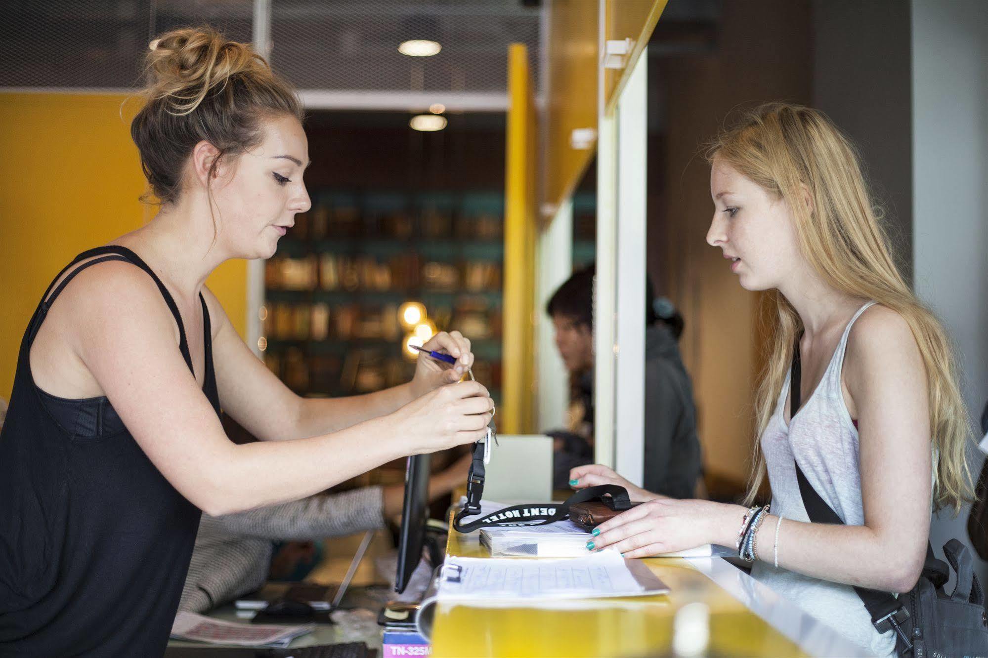 The Social Hub Rotterdam Hotell Eksteriør bilde